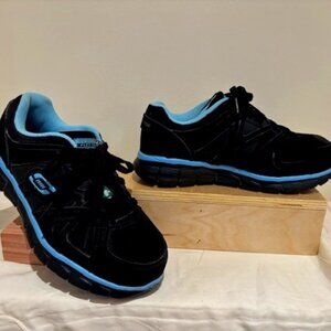 Ladies Hard Toe Sketchers Slick and Stylish Size 6.5